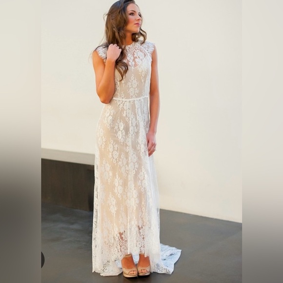 Rue de Seine Ivy Gown in White - Picture 4 of 5